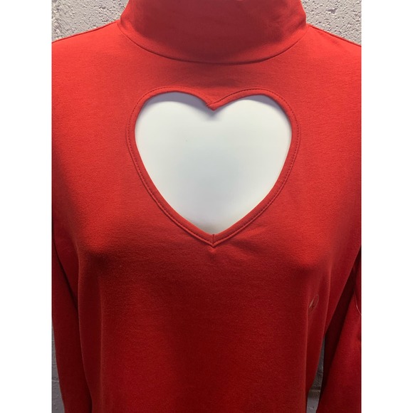 Red Heart  Peek A Boo Mock Turle Neck Long Sleeve Tee NWT - Picture 4 of 8
